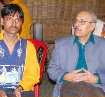 Prominent Novelist and Short Story Writer Shirshendu Mukhopadhyay at Nicwon Sanskritic Mela '10
